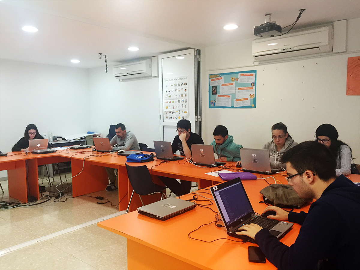 Curso de creación de páginas web en TAU